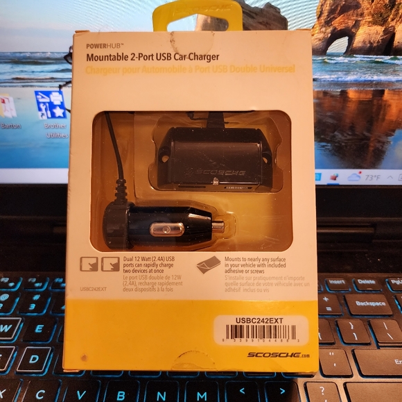 Scosche USBC242EXT PowerHub Mountable 2-Port USB Car Charger - Picture 3 of 4